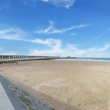 In Near Casino, Cleaning Included Apartamento *